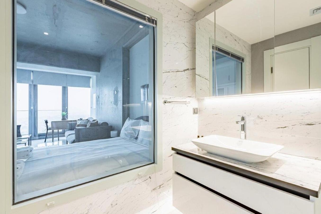 Trendy Cool Bright Parking Poolviews! #254 Daire