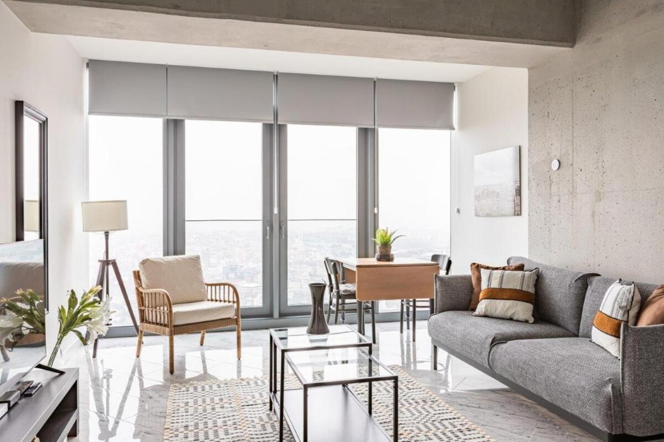 Trendy Cool Bright Parking Poolviews! #254 Daire